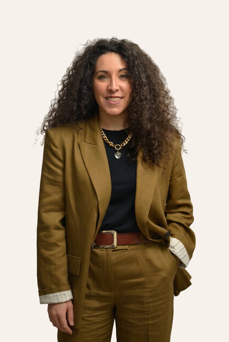 Marta Gallegos Pérez, abogada de herencias en Granada, en su despacho de Padul
